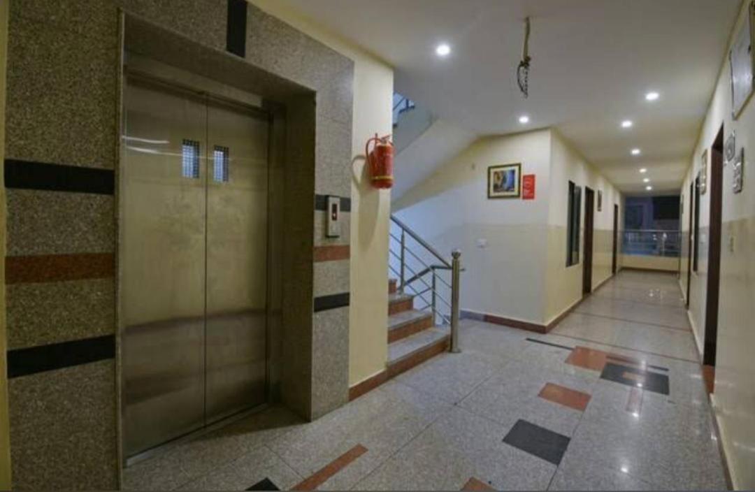 Hotel Sky Heights Jaipur Buitenkant foto