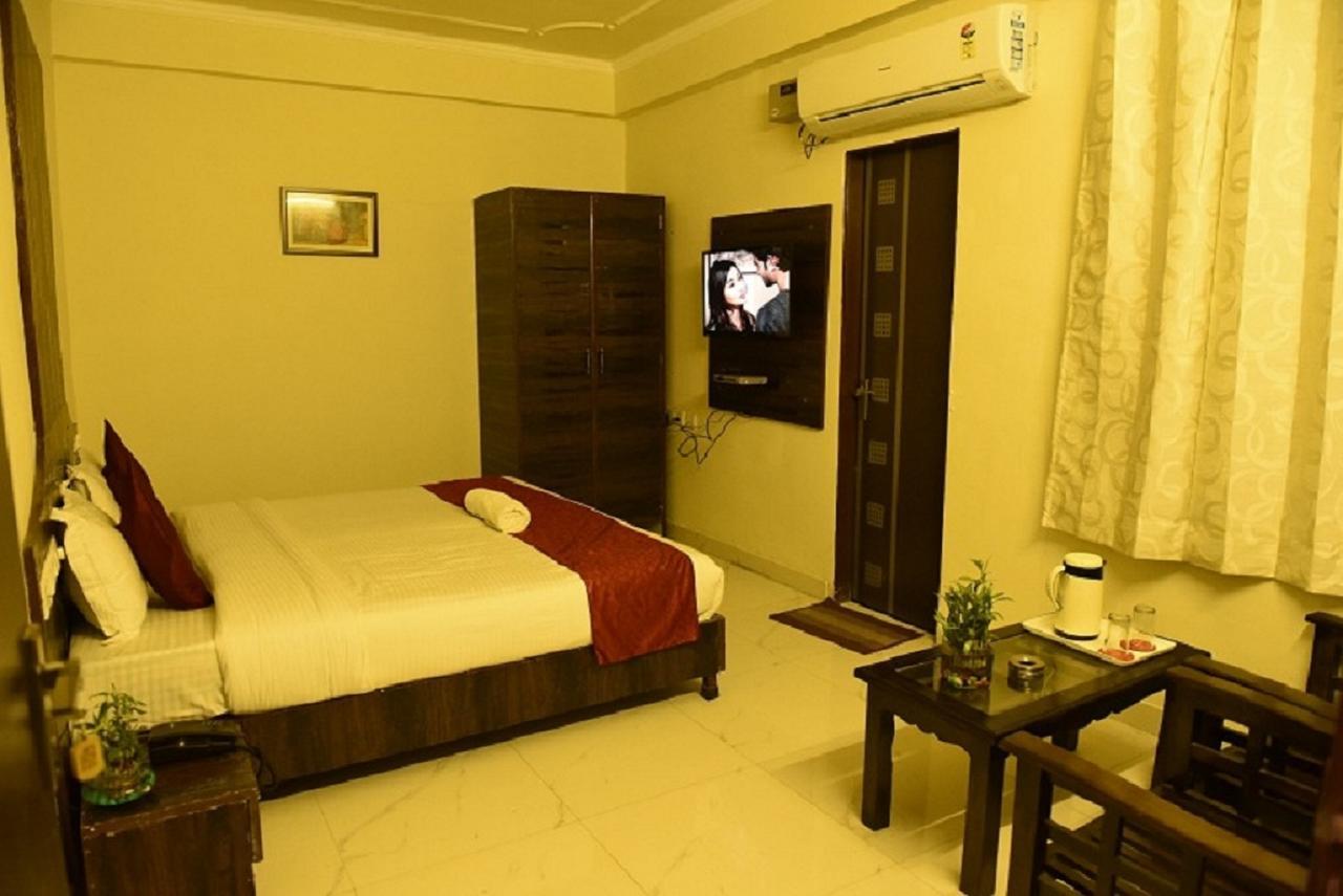 Hotel Sky Heights Jaipur Buitenkant foto