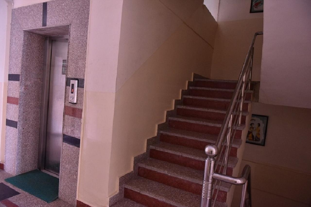 Hotel Sky Heights Jaipur Buitenkant foto